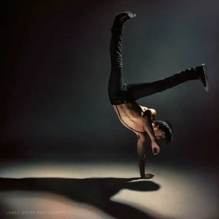 James_Dancer_1lg.jpg
